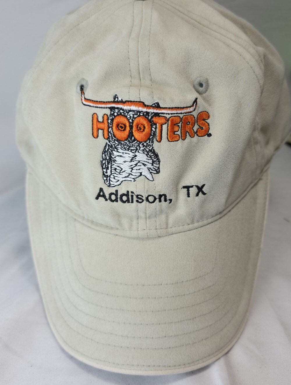 Hooters Addison, TX Beige Baseball Cap